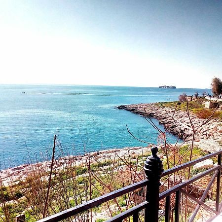 Φωτεινό Διαμέρισμα Πειραιας Pireus Eksteriør bilde